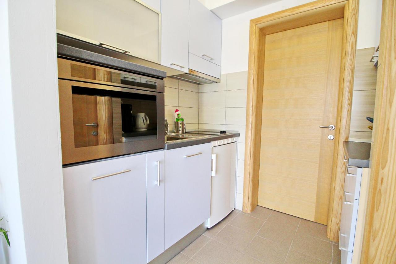 Apartments Gusti Drače Eksteriør bilde