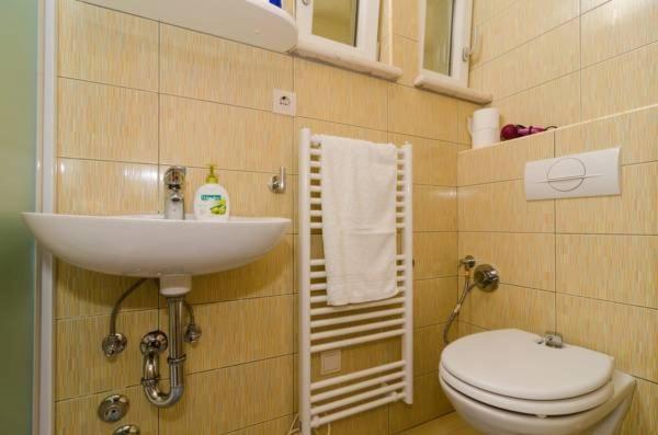 Apartments Gusti Drače Eksteriør bilde