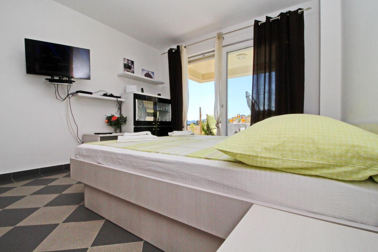 Apartments Gusti Drače Eksteriør bilde